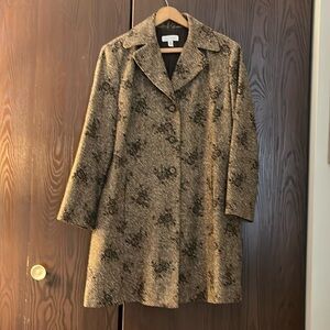David Brook brown tweed coat with dark brown flower pattern. Size14
